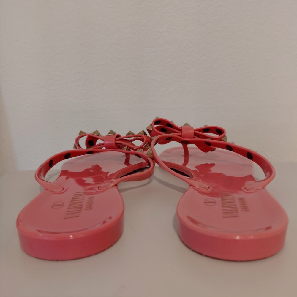 NEW! VALENTINO Garavani Jelly Flat Thong Sandals. Size 41 - Picture 9 of 9